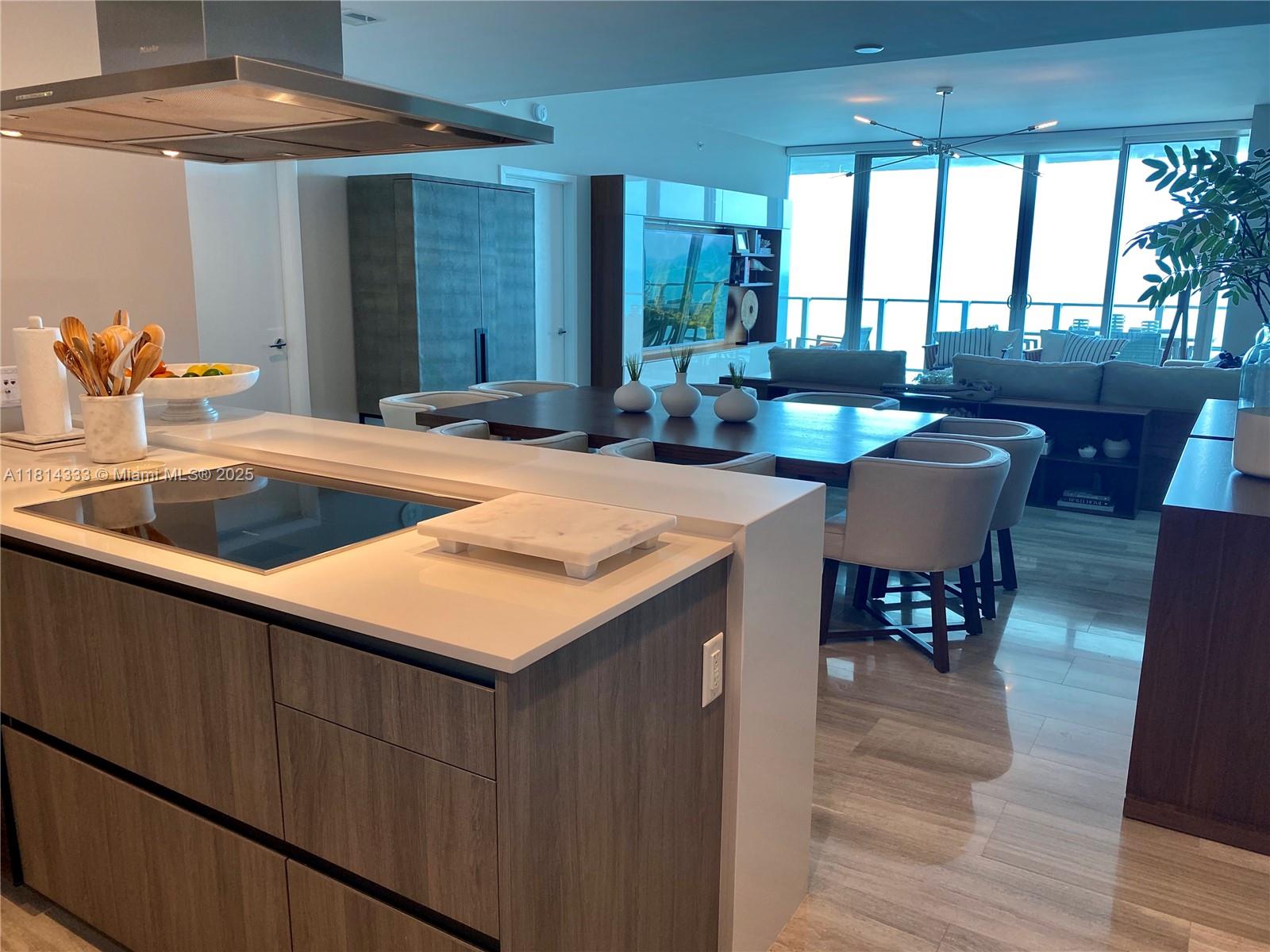 350 Ocean Dr # 1204N