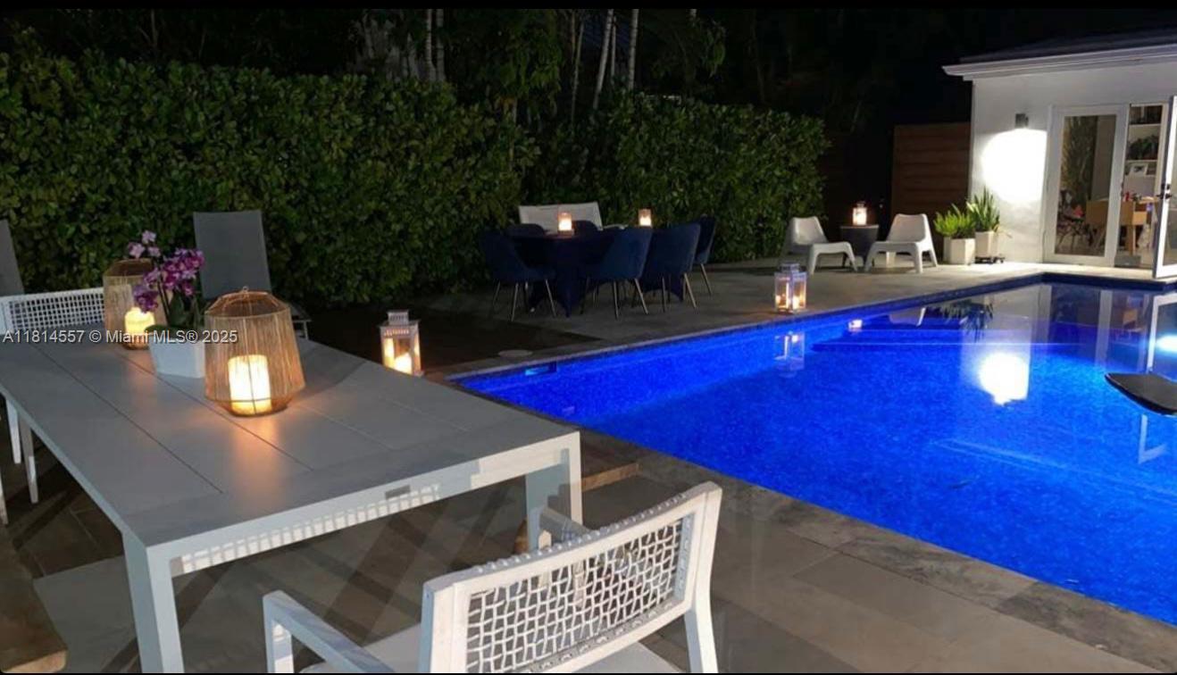 5775 SW 80th St # 5775