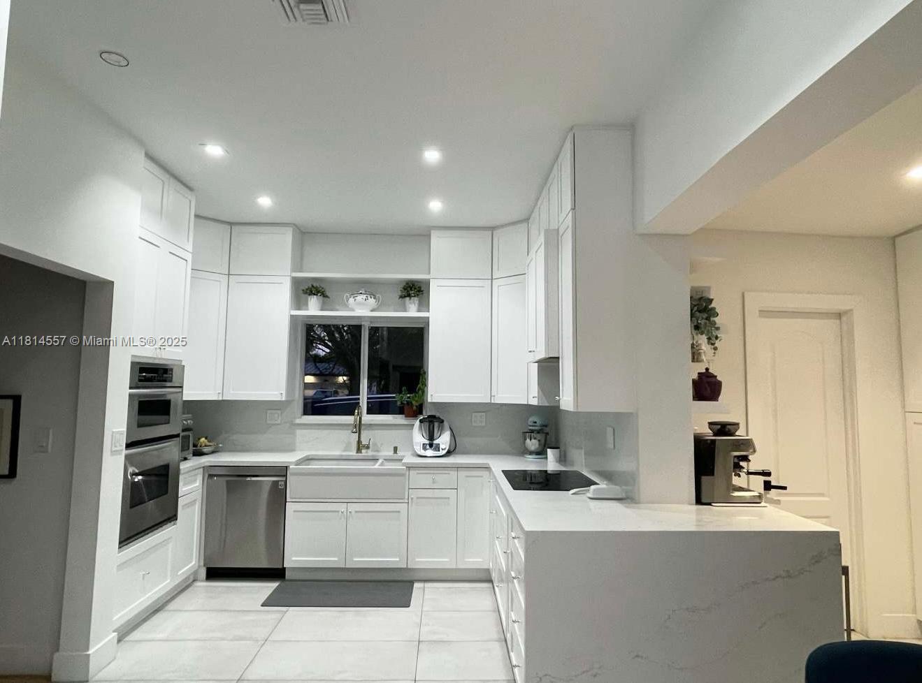 5775 SW 80th St # 5775