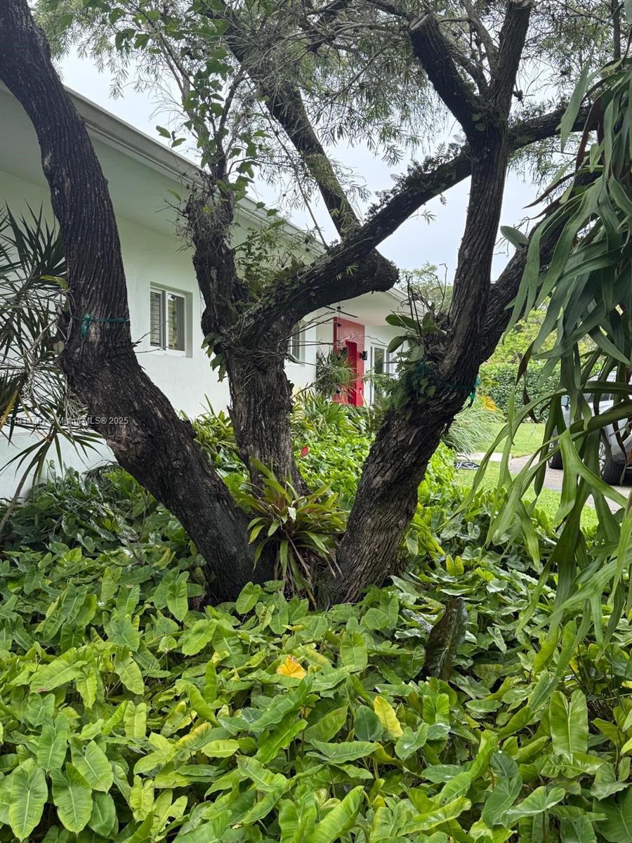 5775 SW 80th St # 5775