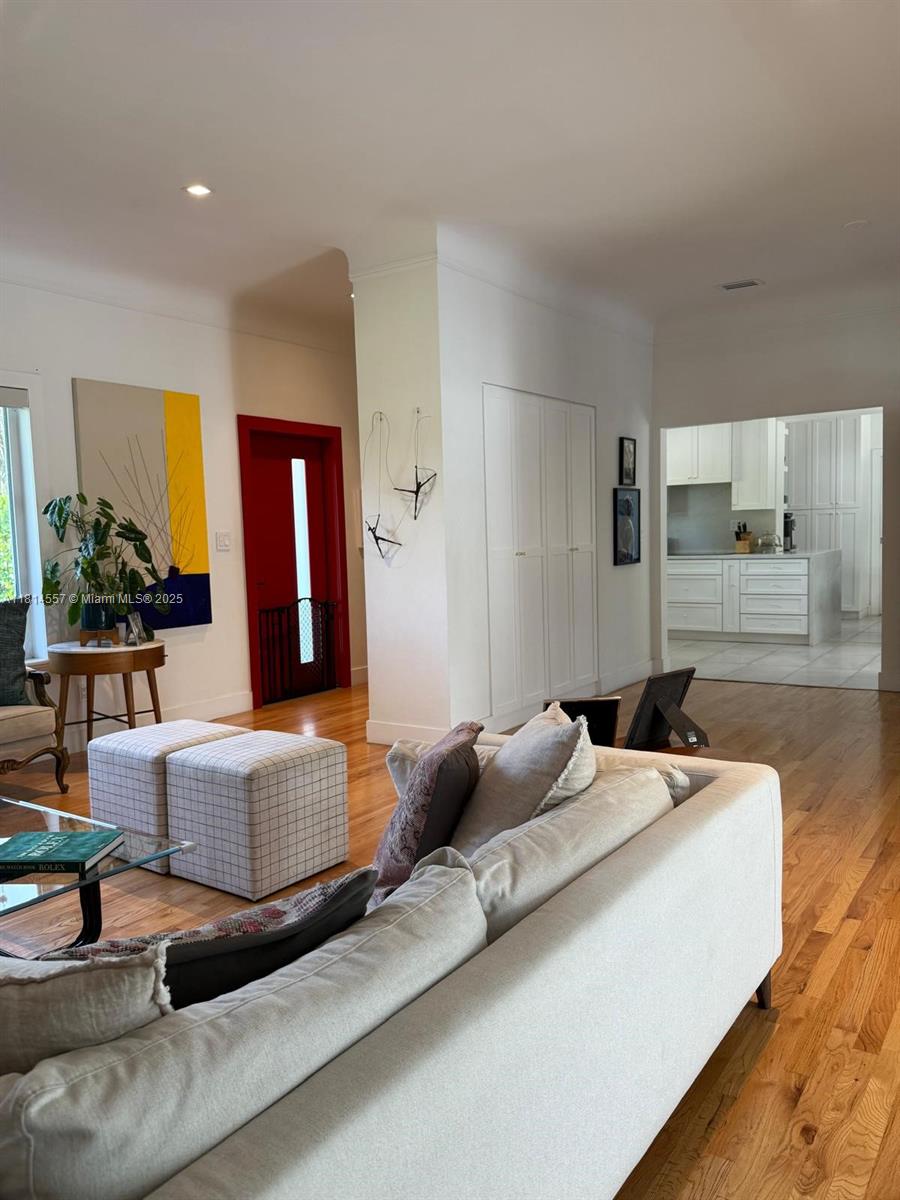 5775 SW 80th St # 5775