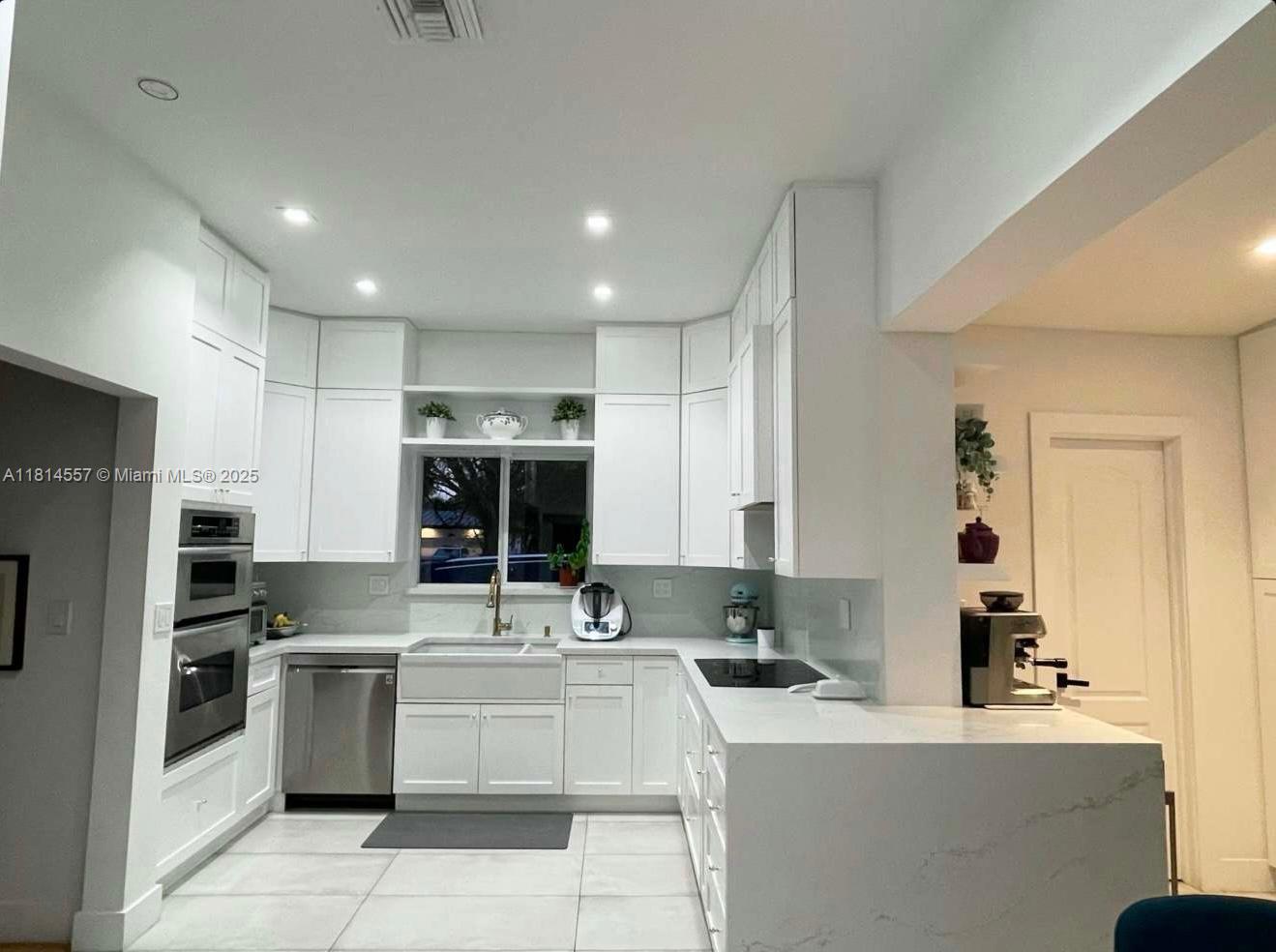 5775 SW 80th St # 5775