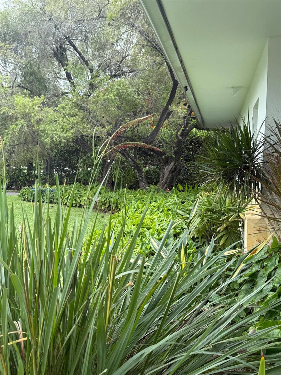 5775 SW 80th St # 5775