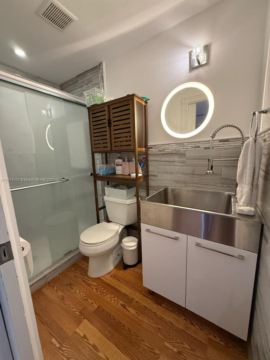 5775 SW 80th St # 5775