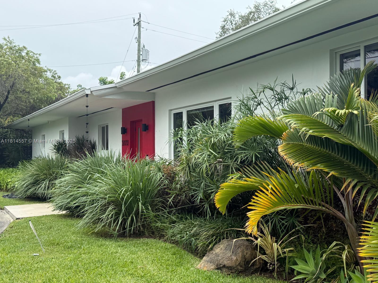 5775 SW 80th St # 5775