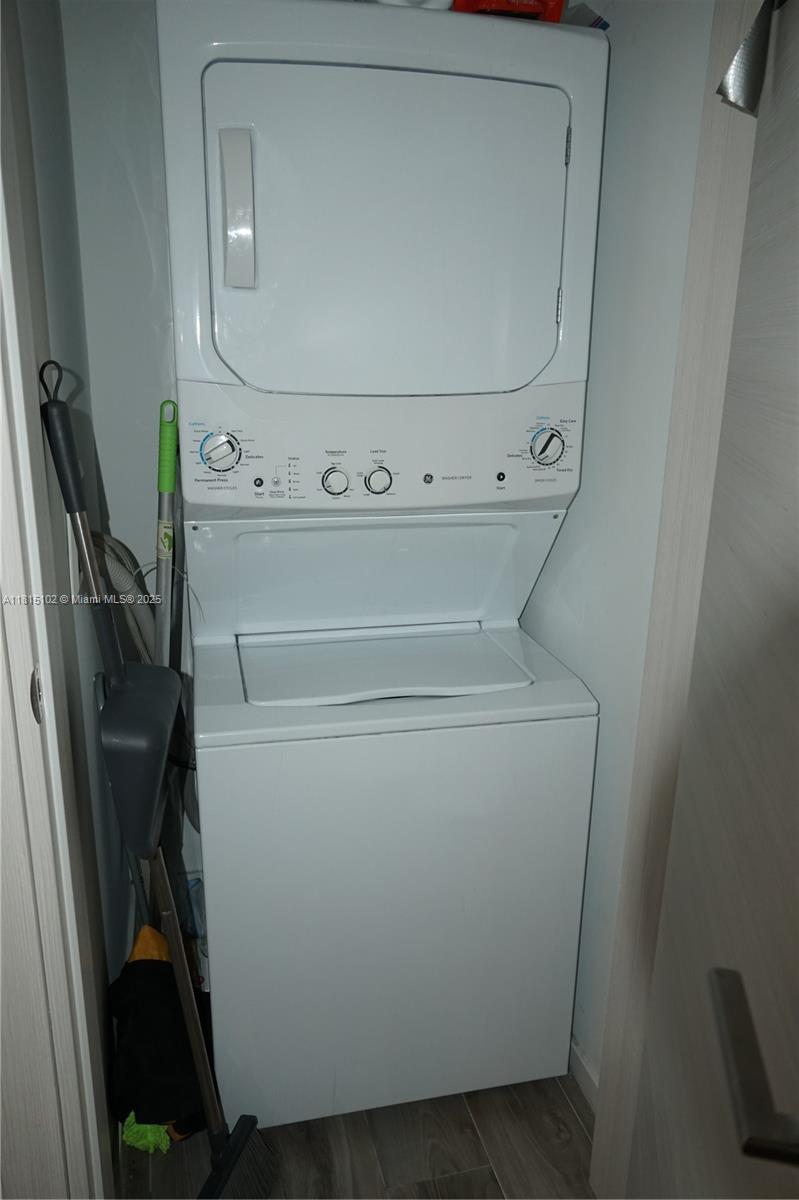 801 Unit: 2306