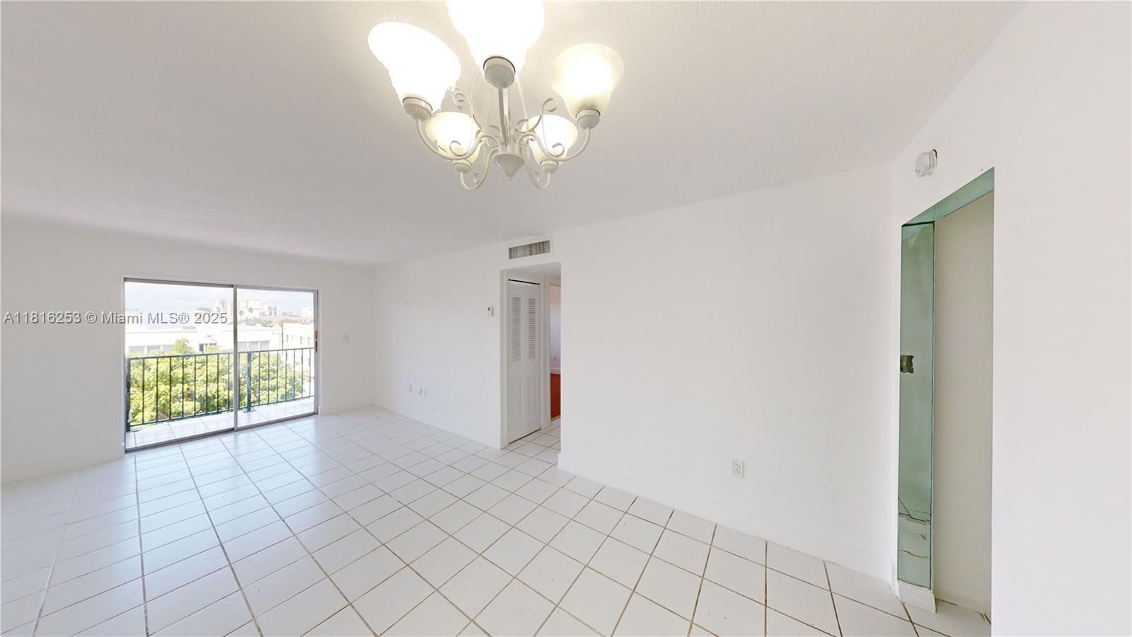 677 SW 9th Ave # 309