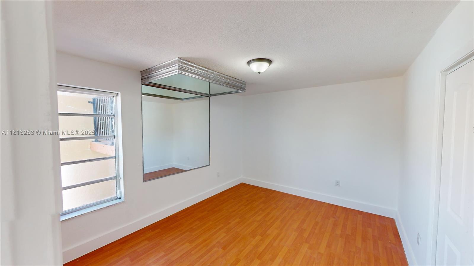 677 SW 9th Ave # 309