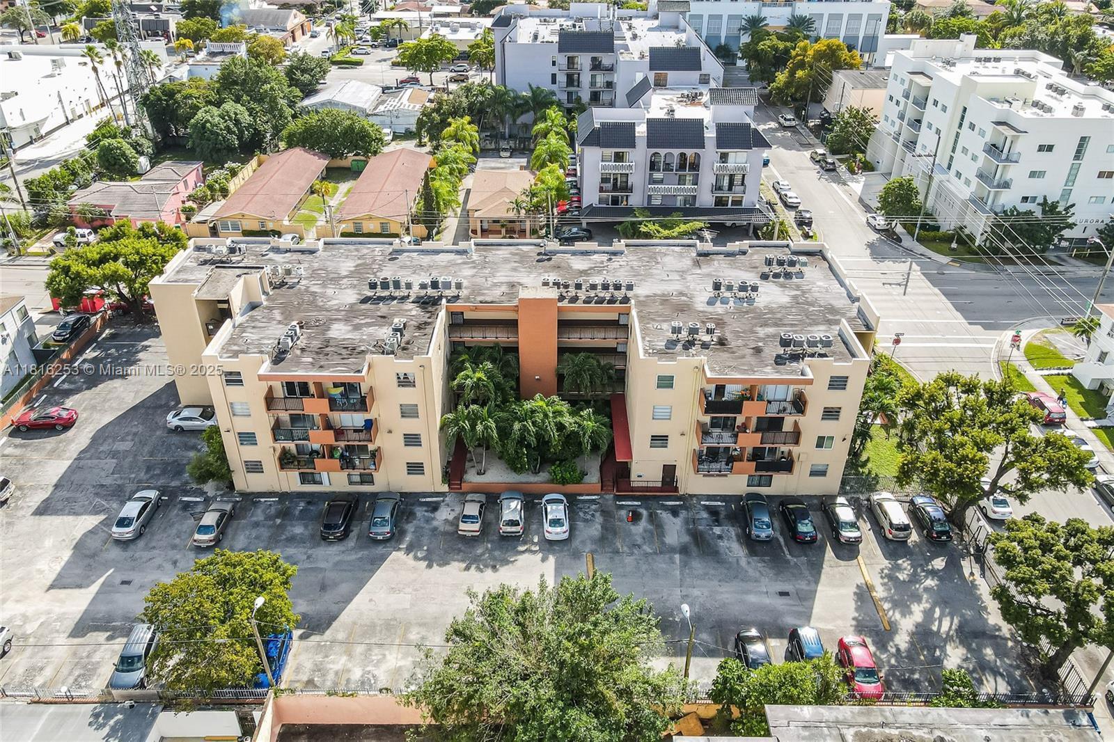 677 SW 9th Ave # 309