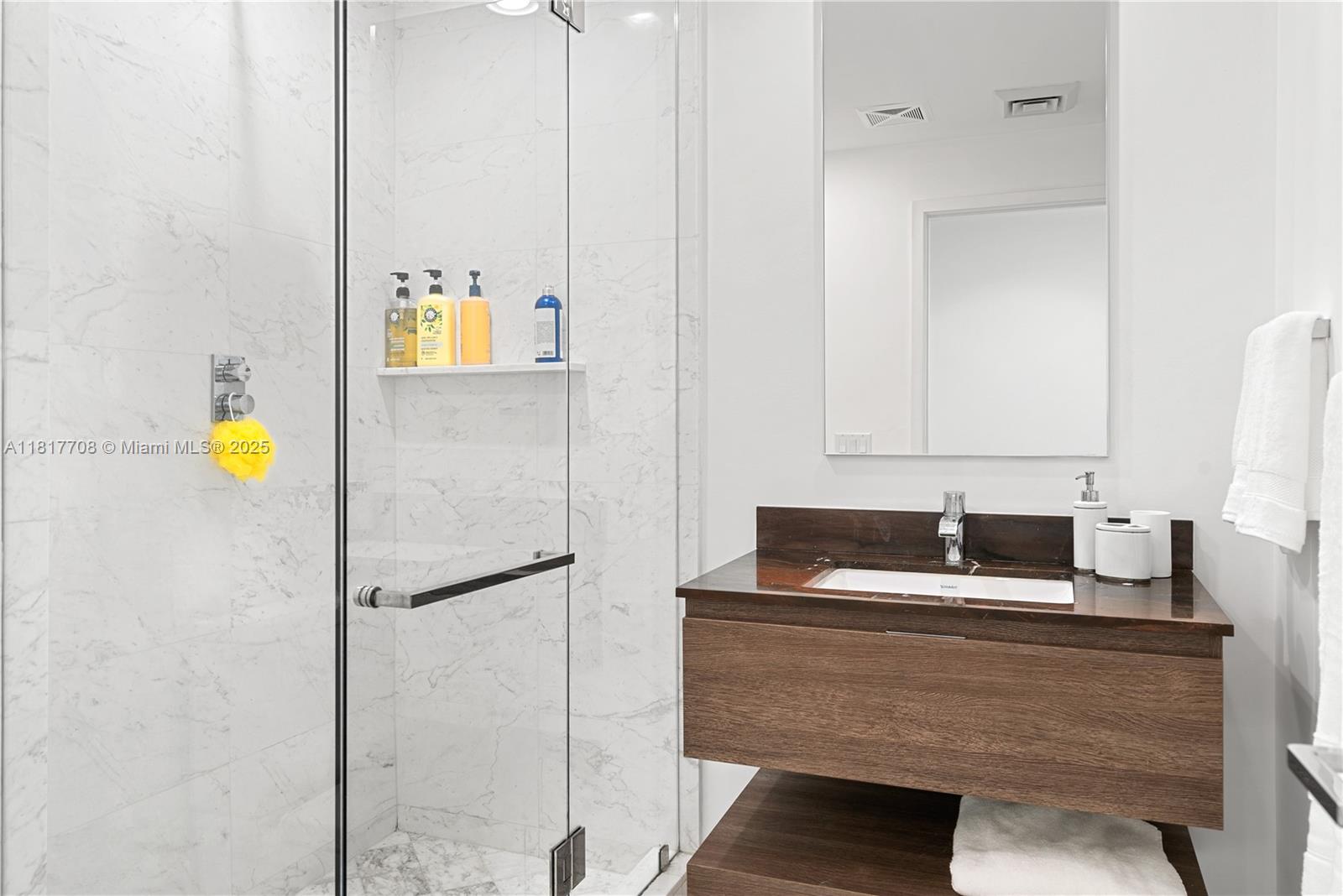 360 Ocean Dr # 1106S