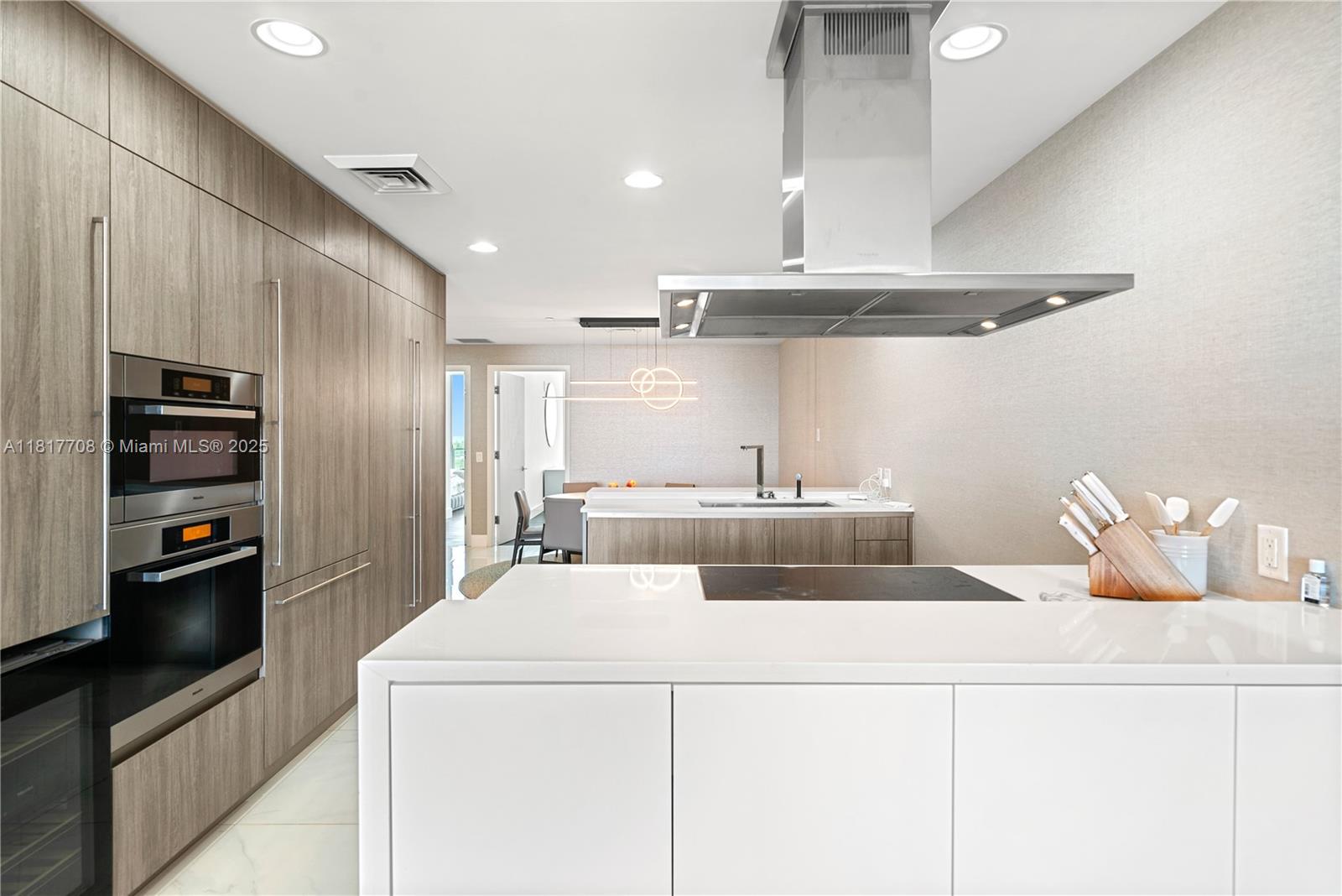 360 Ocean Dr # 1106S