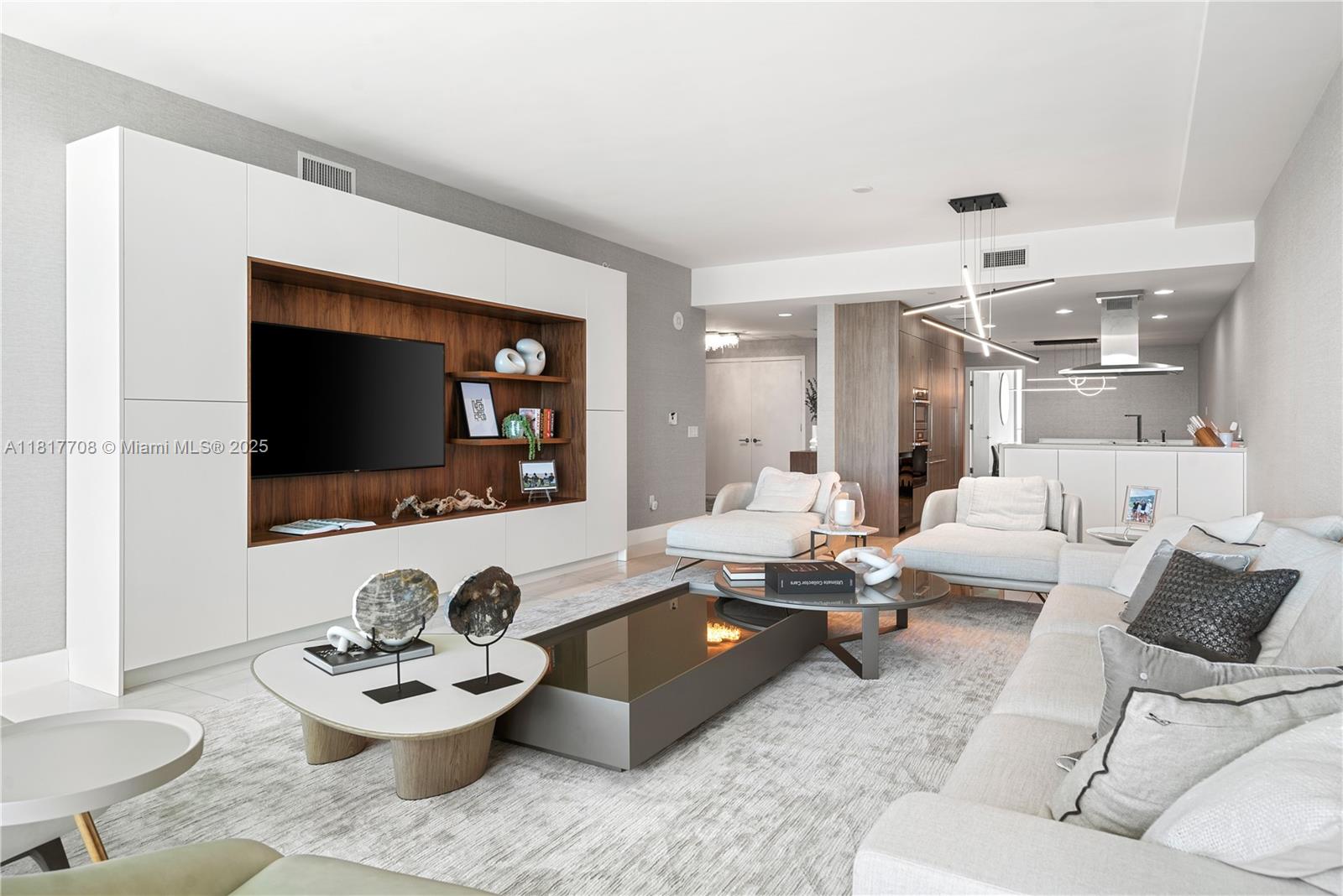 360 Ocean Dr # 1106S