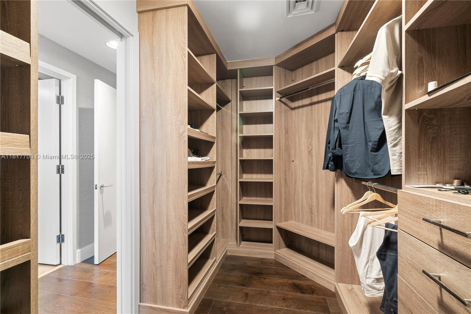 360 Ocean Dr # 1106S