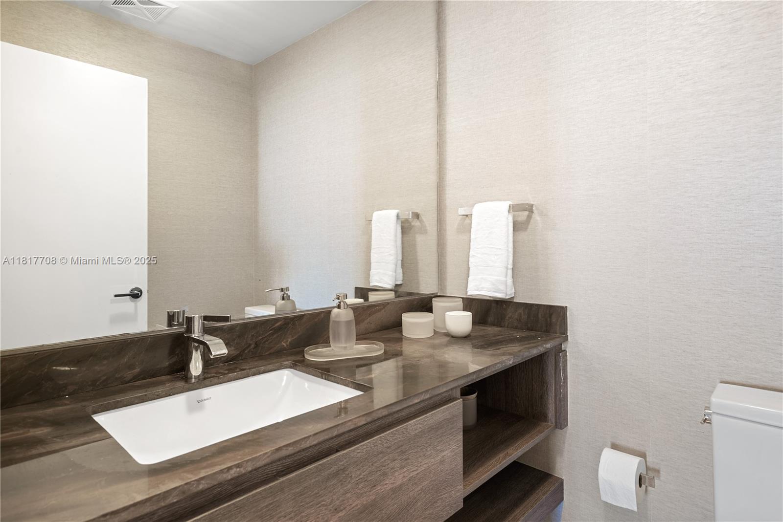 360 Ocean Dr # 1106S