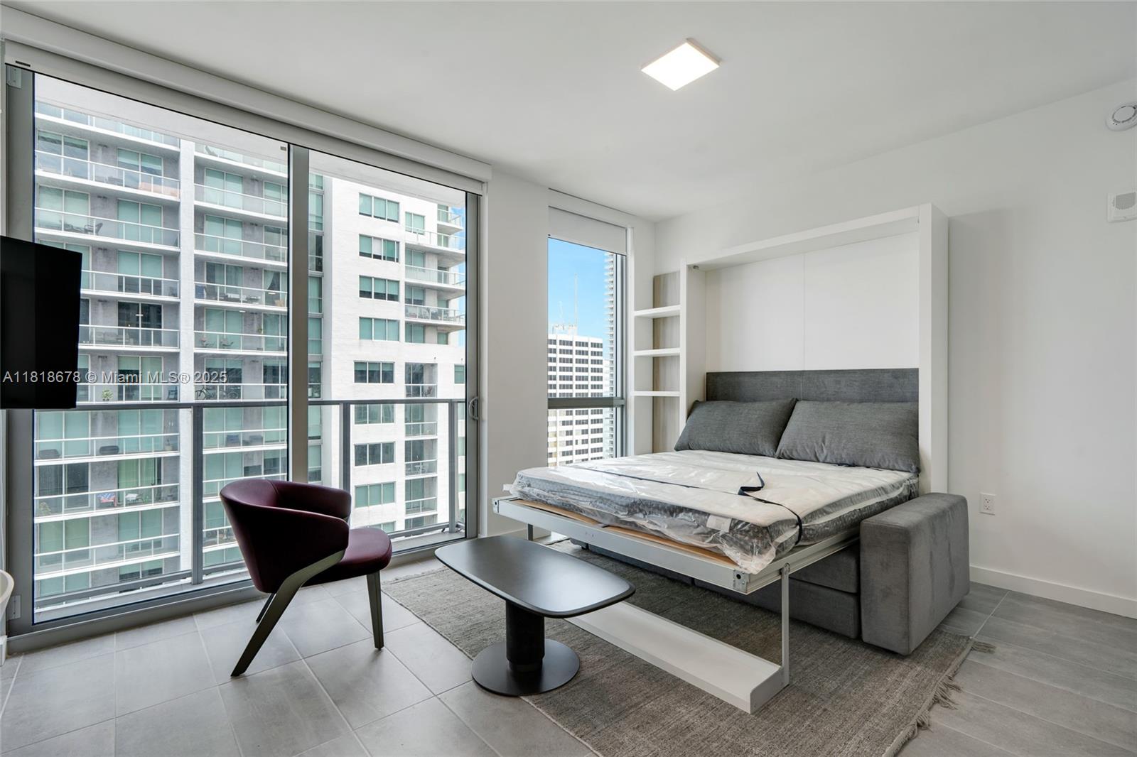 227 NE 2nd St # 2810