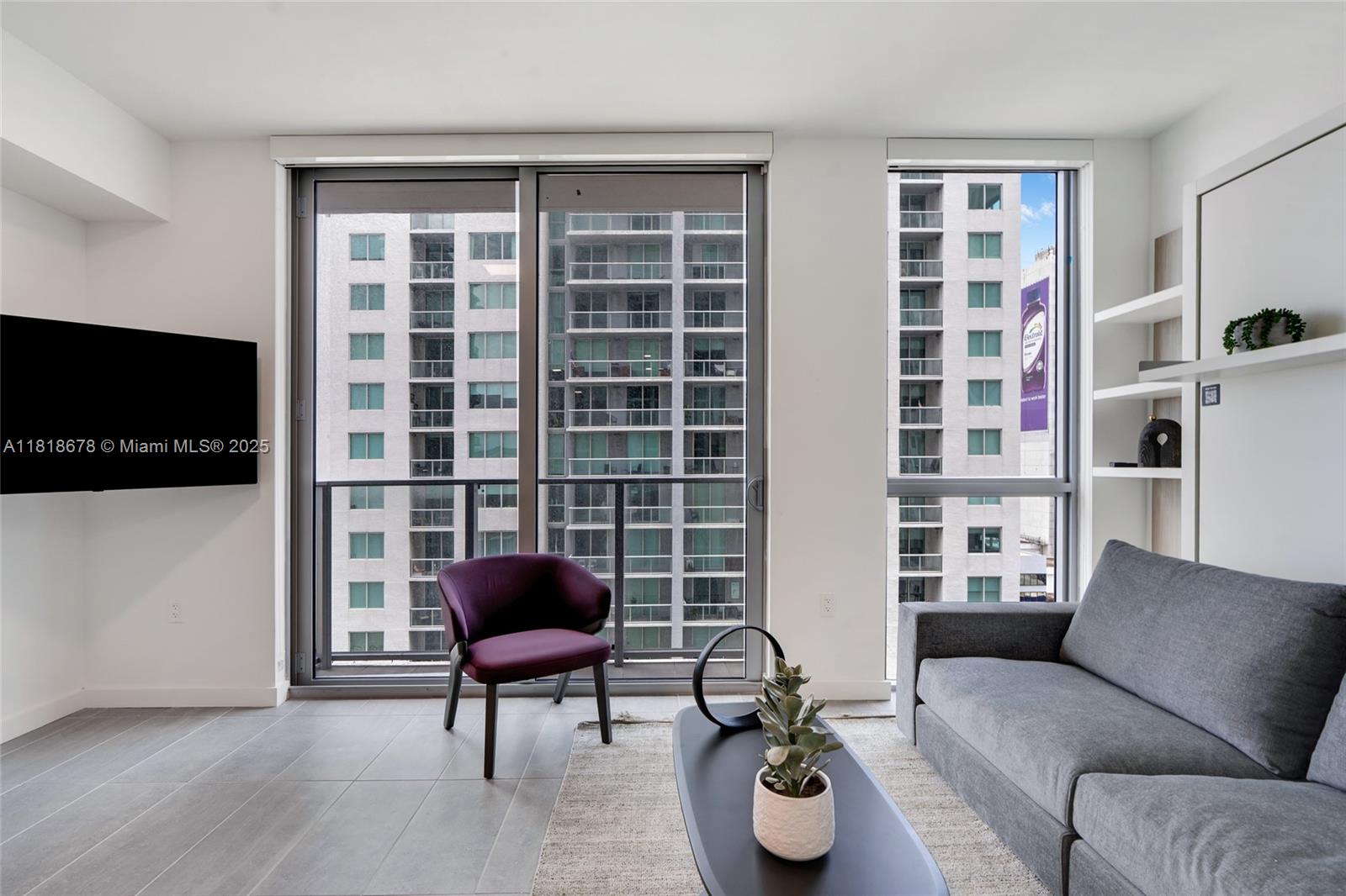 227 NE 2nd St # 2810