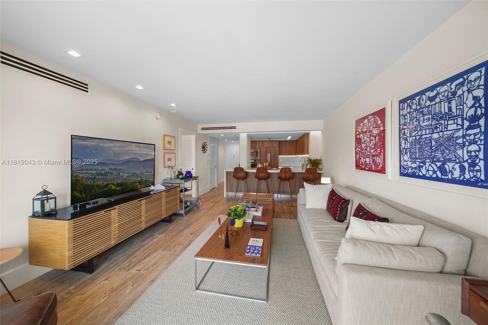 1450 Lincoln Rd # 809
