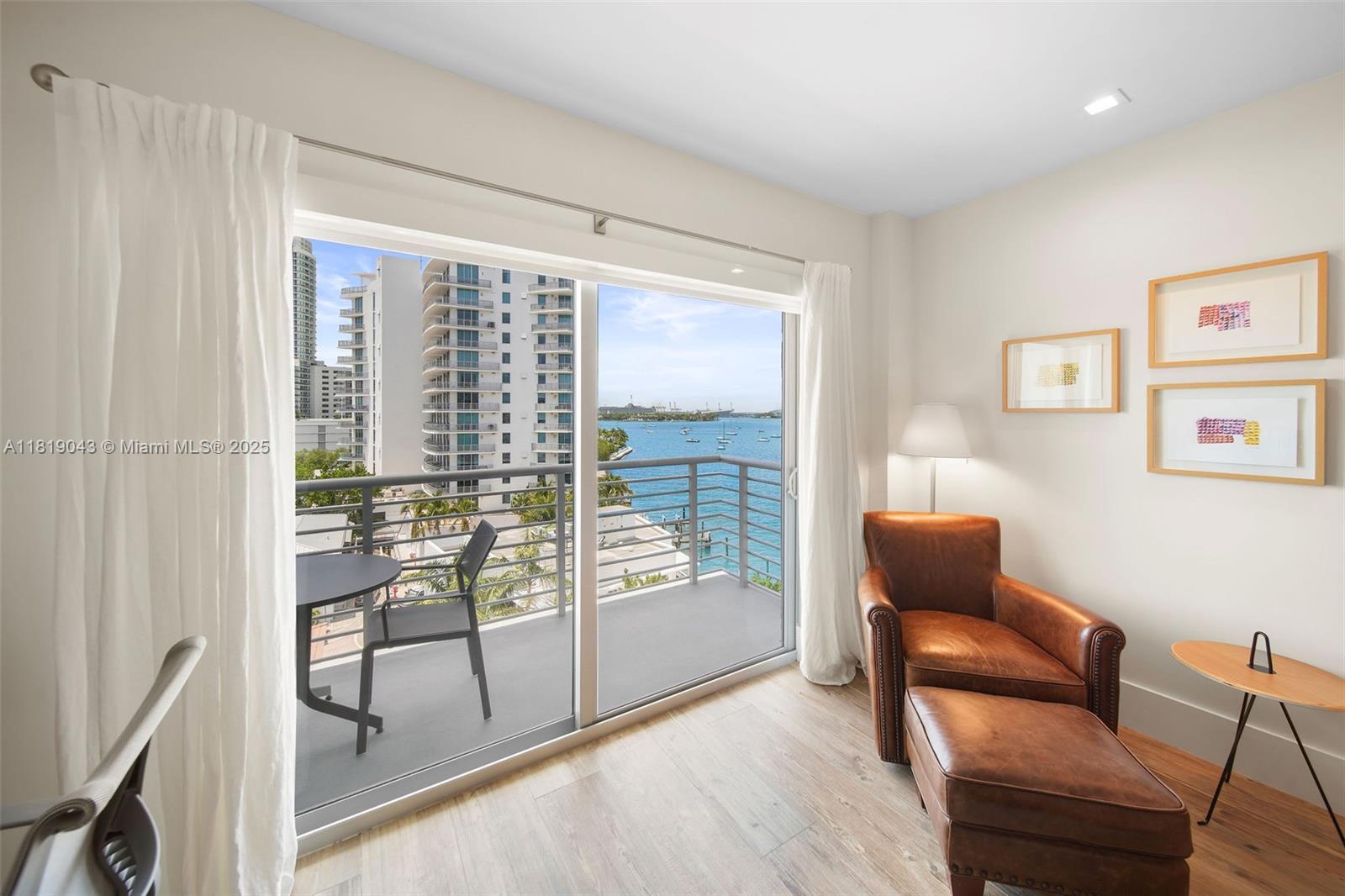 1450 Lincoln Rd # 809