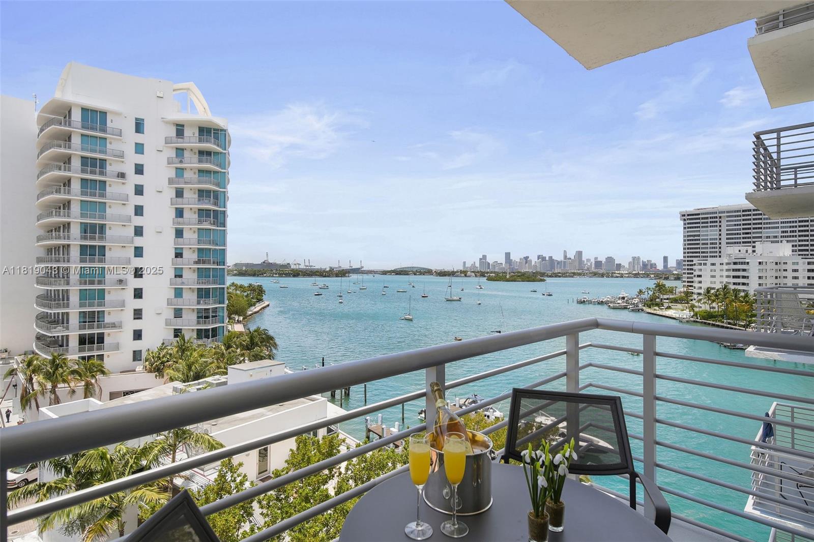 1450 Lincoln Rd # 809