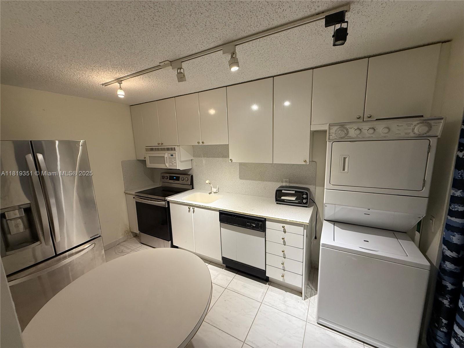9273 Collins Ave # 1101