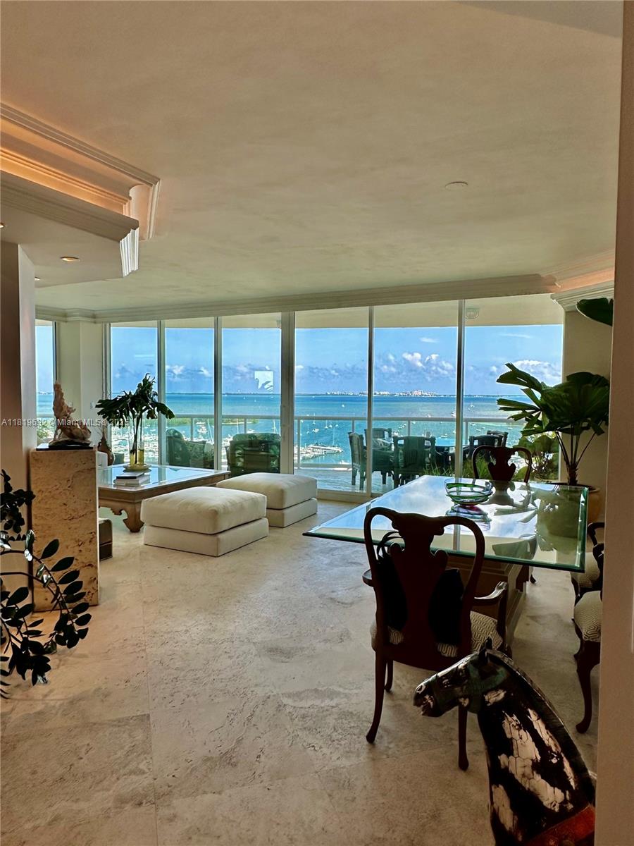 2645 S Bayshore Dr # 1403