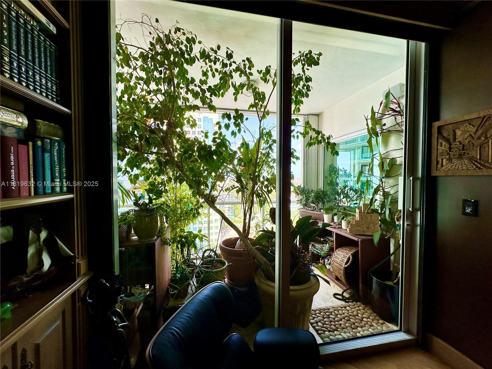 2645 S Bayshore Dr # 1403