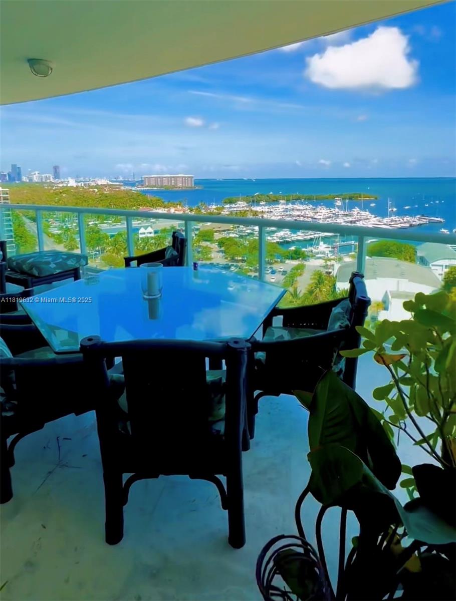 2645 S Bayshore Dr # 1403