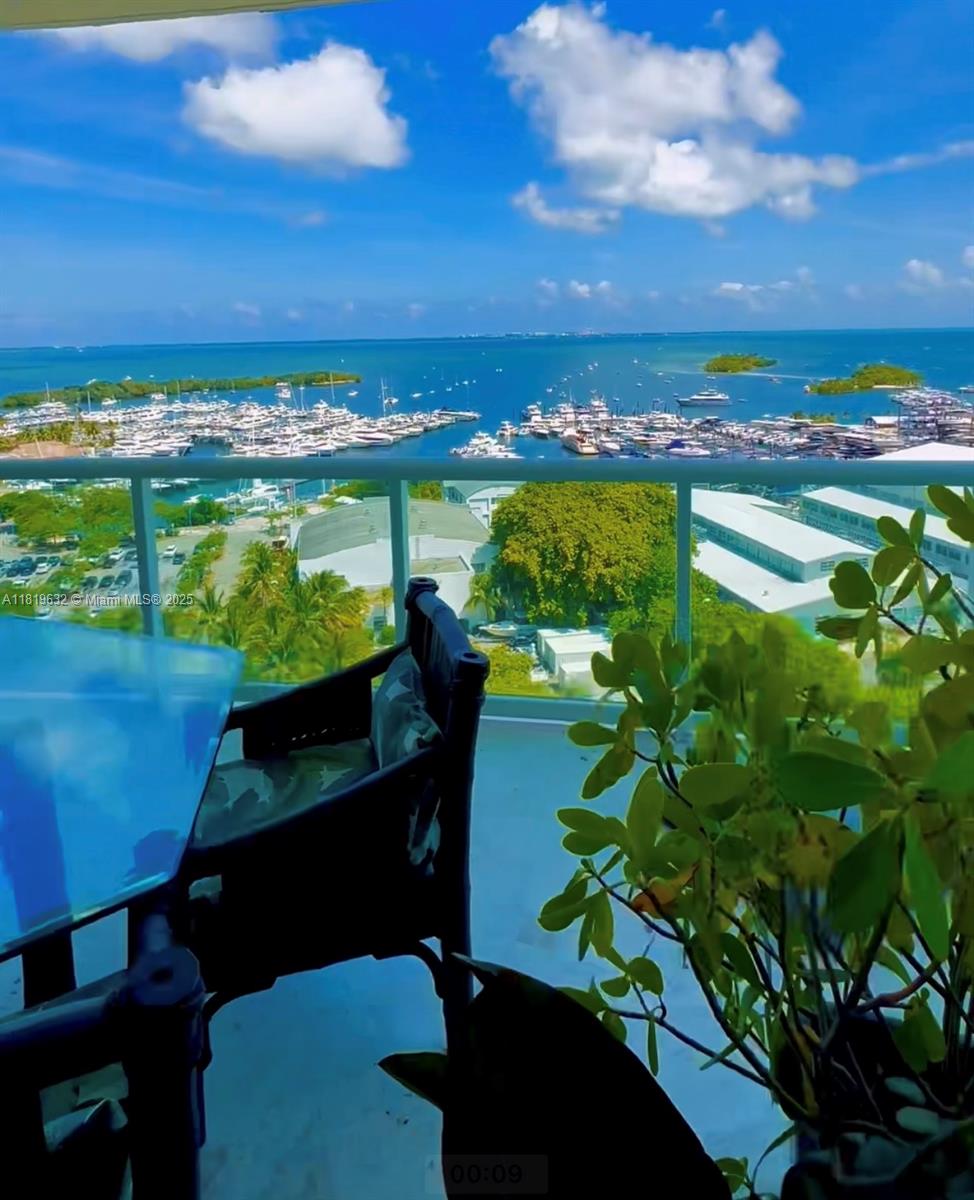 2645 S Bayshore Dr # 1403