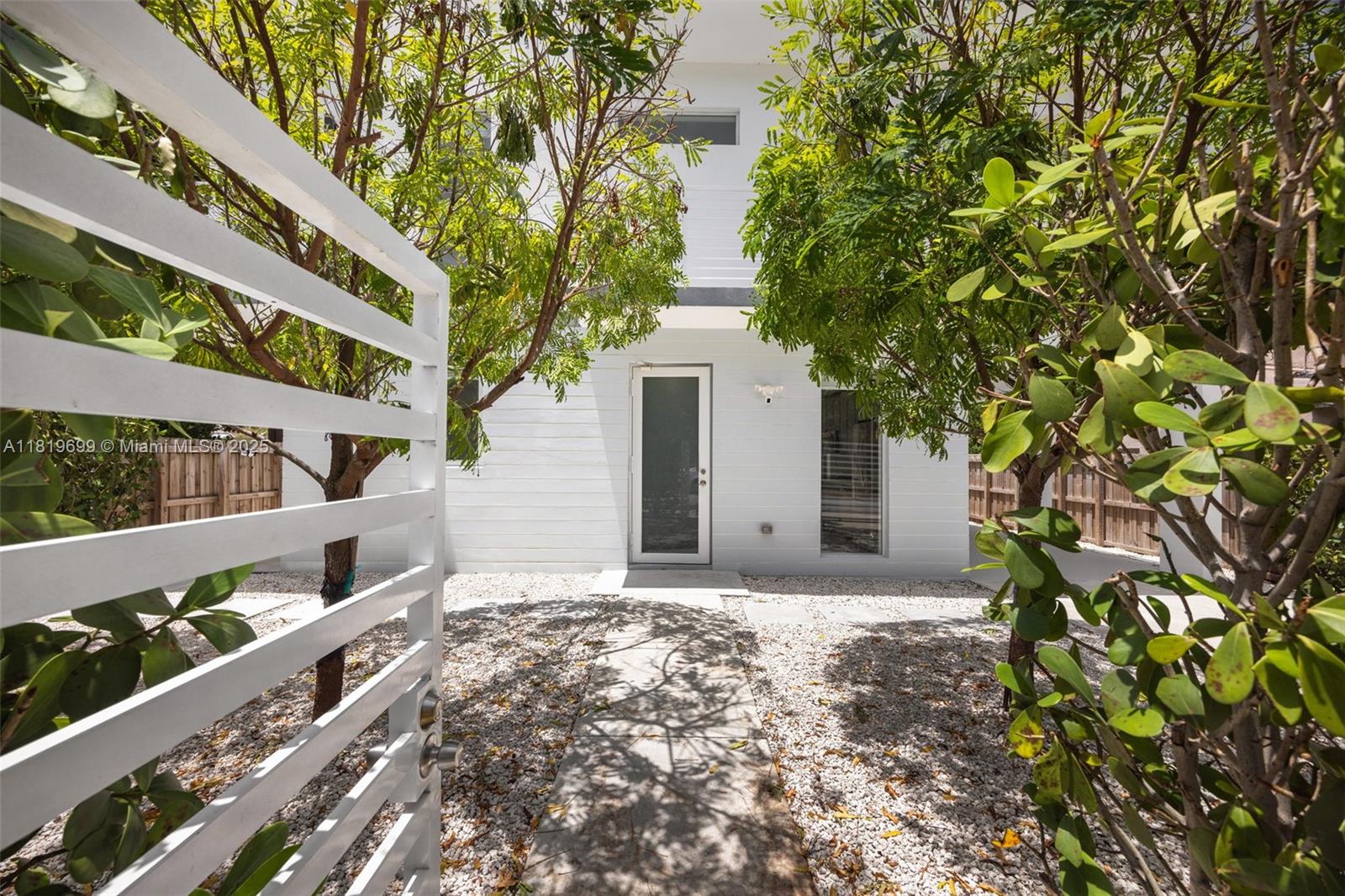 3787 Thomas Ave