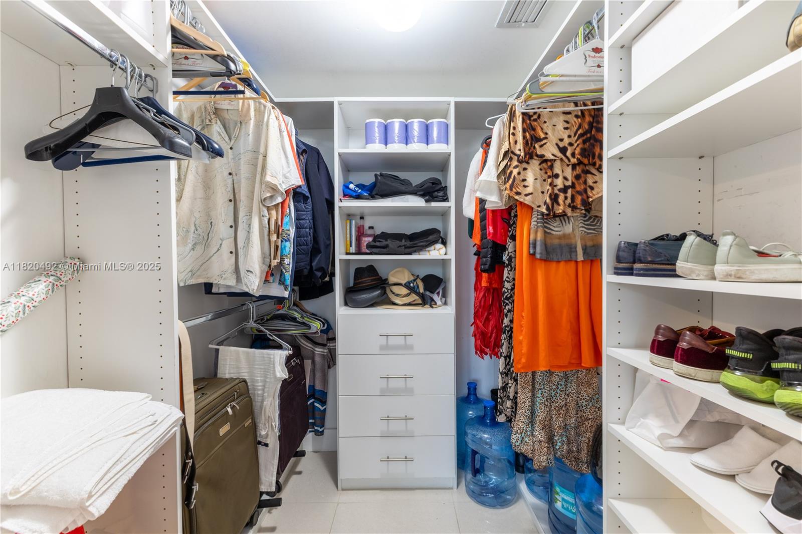 465 Brickell Ave # 417