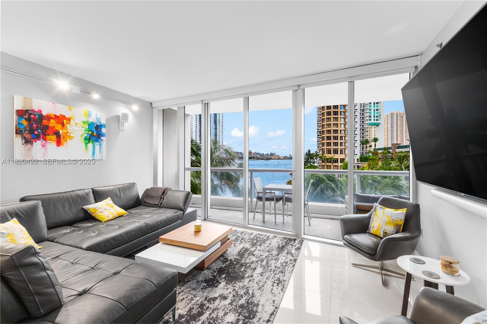 465 Brickell Ave # 417