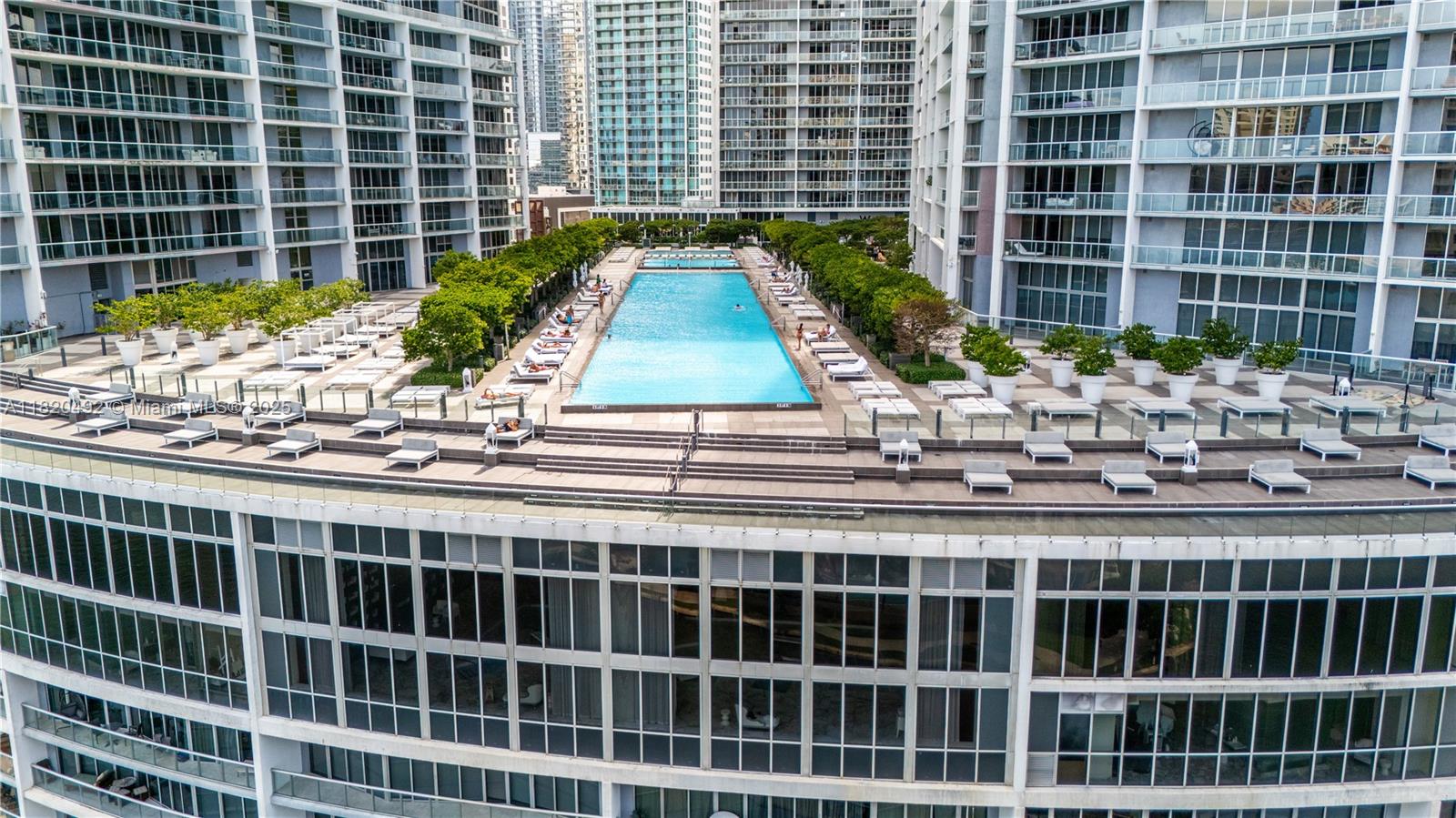 465 Brickell Ave # 417