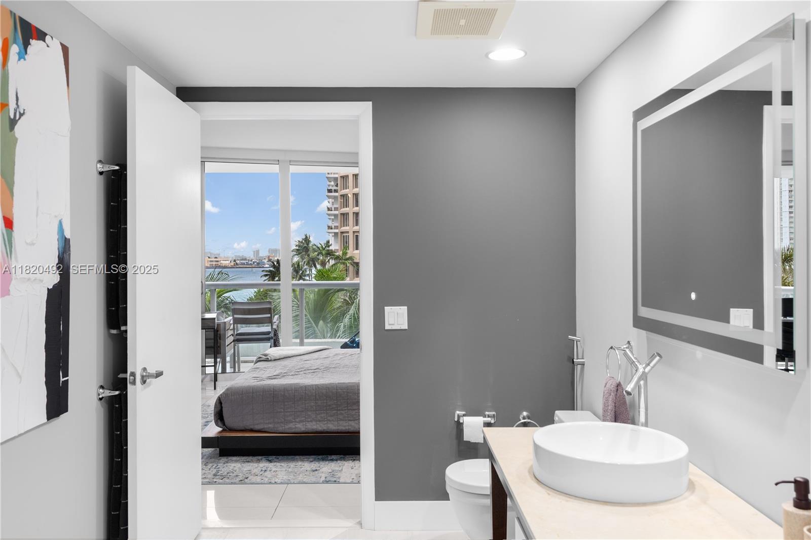 465 Brickell Ave # 417