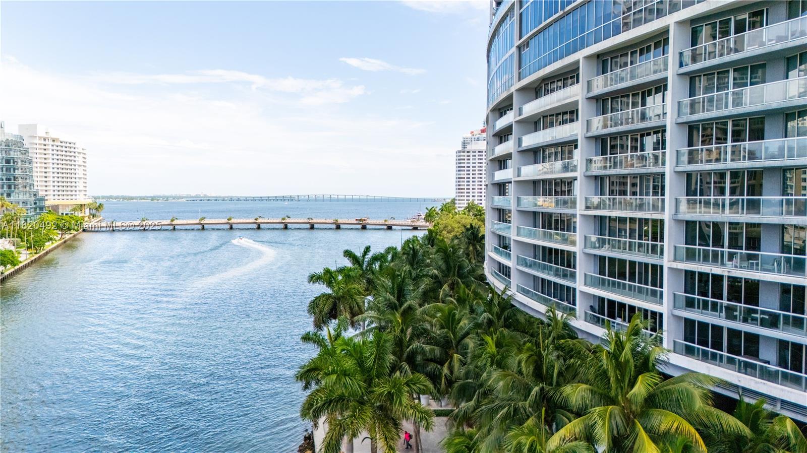 465 Brickell Ave # 417