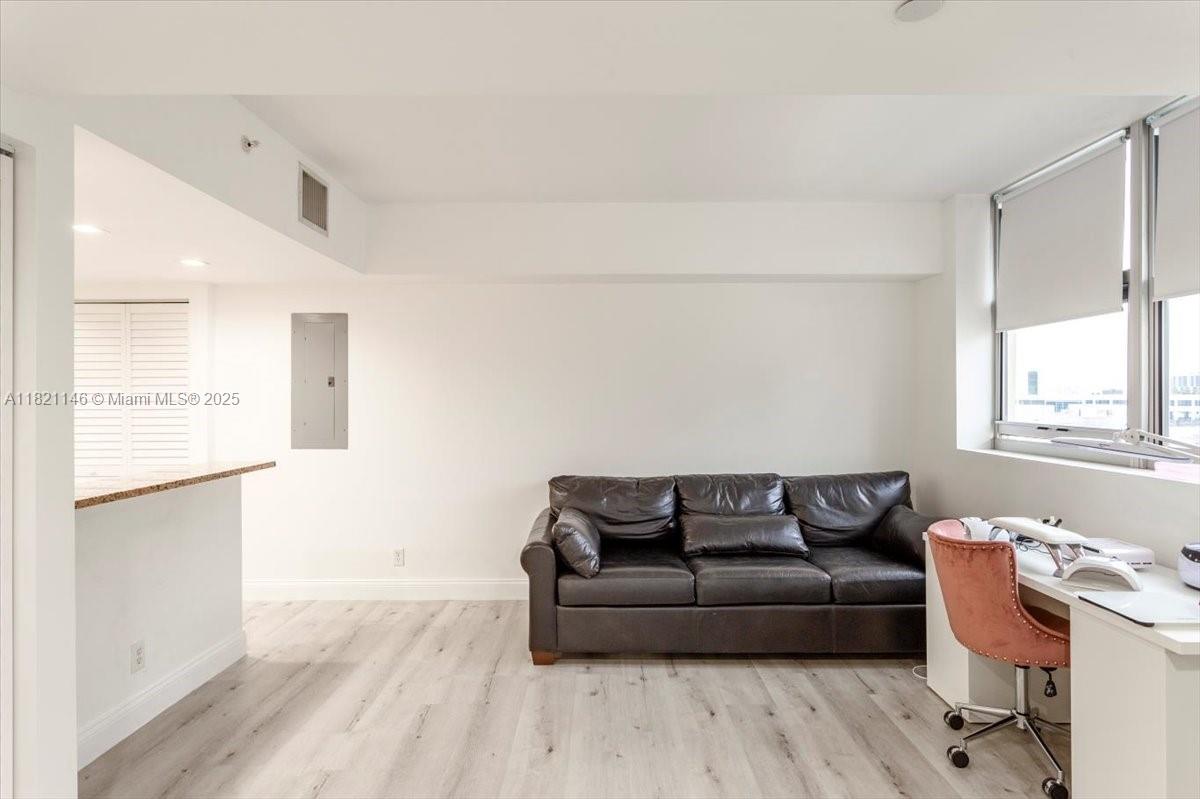 111 E Flagler St # 1309