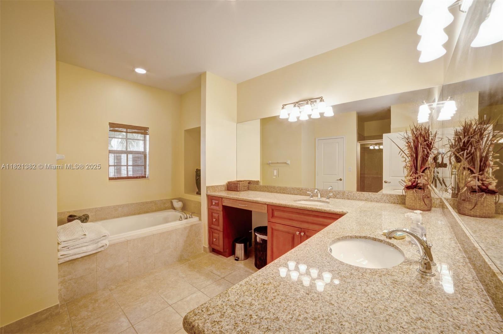 2916 Hidden Harbour Ct