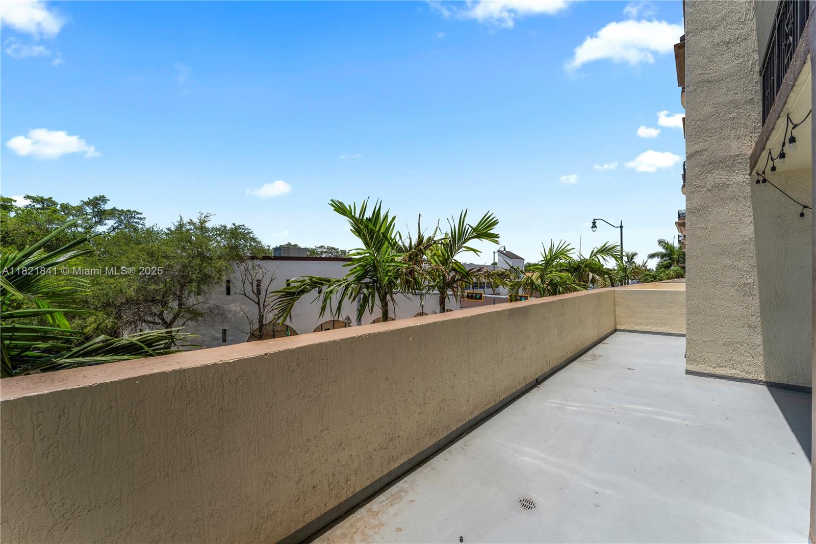5271 SW 8th St # 213