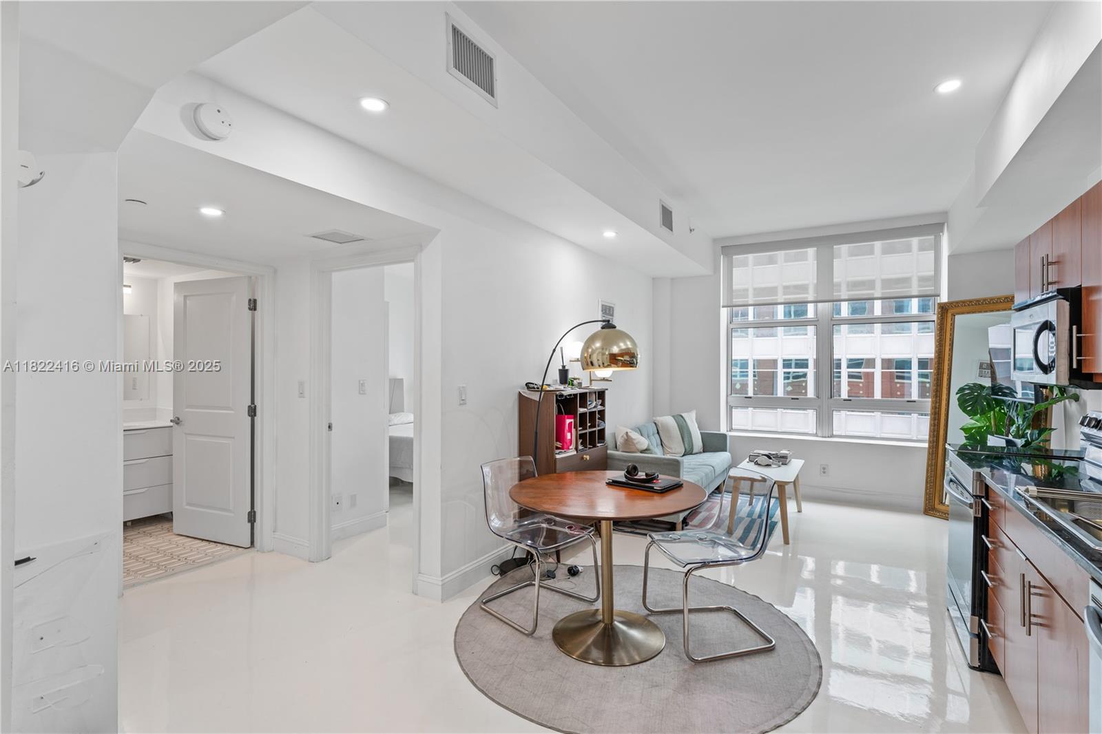 111 E Flagler St # 603