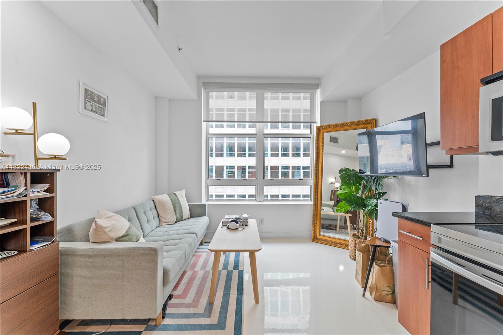 111 E Flagler St # 603