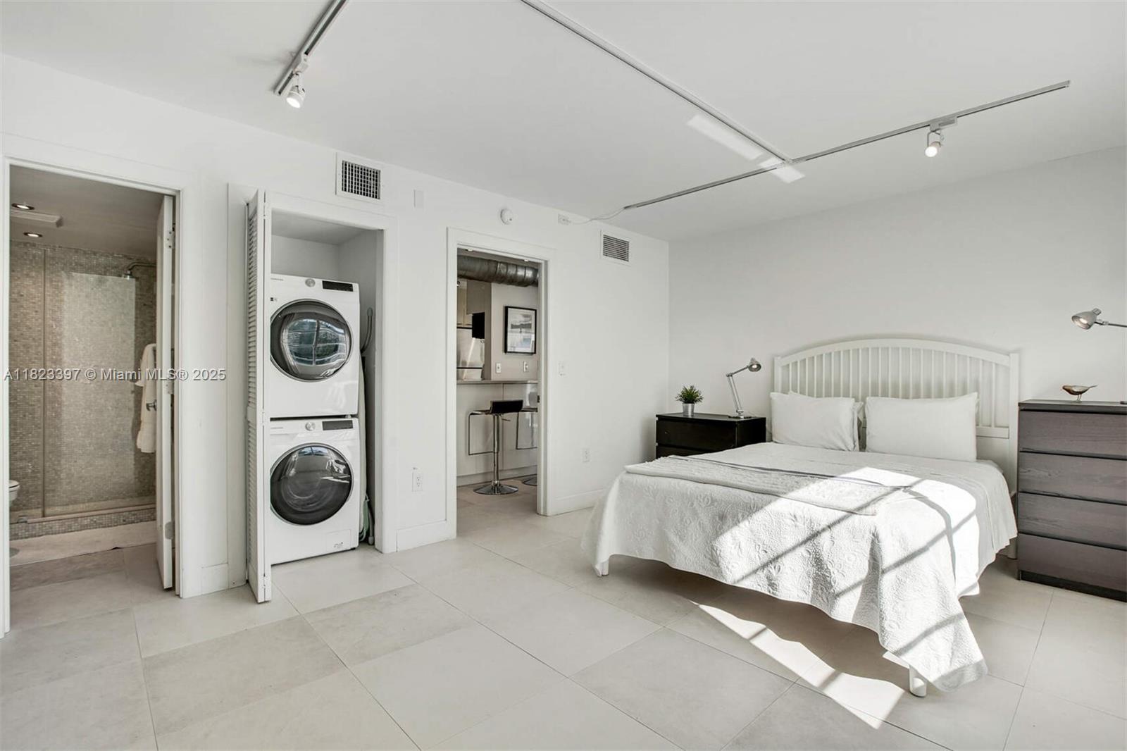 201 Jefferson Ave # 2E