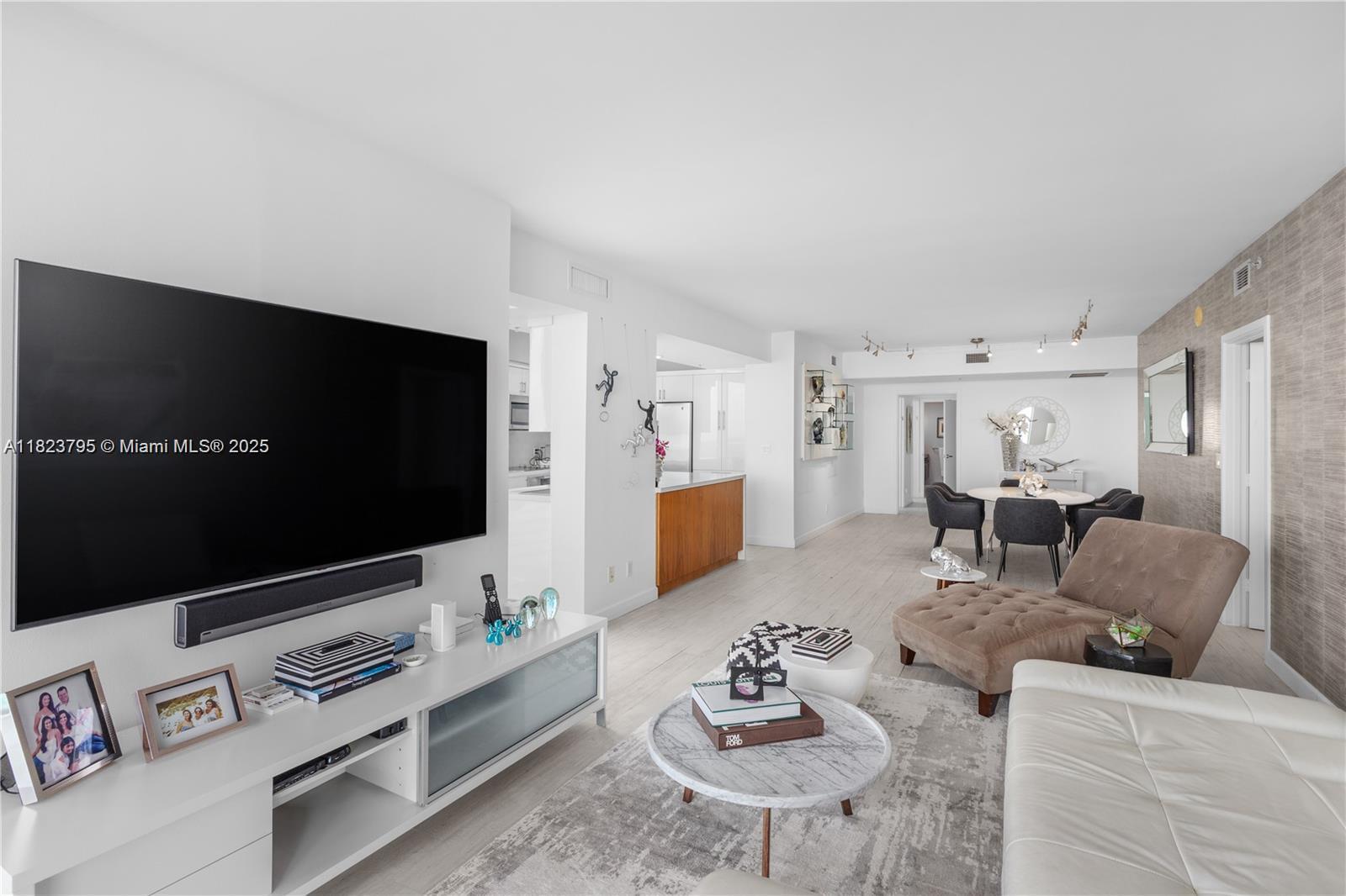 335 S Biscayne # 2309