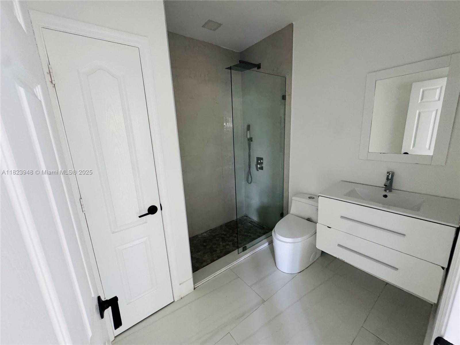 516 La Villa Dr