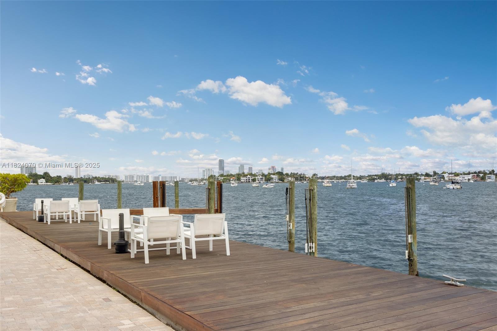 1100 Venetian Way # 1D