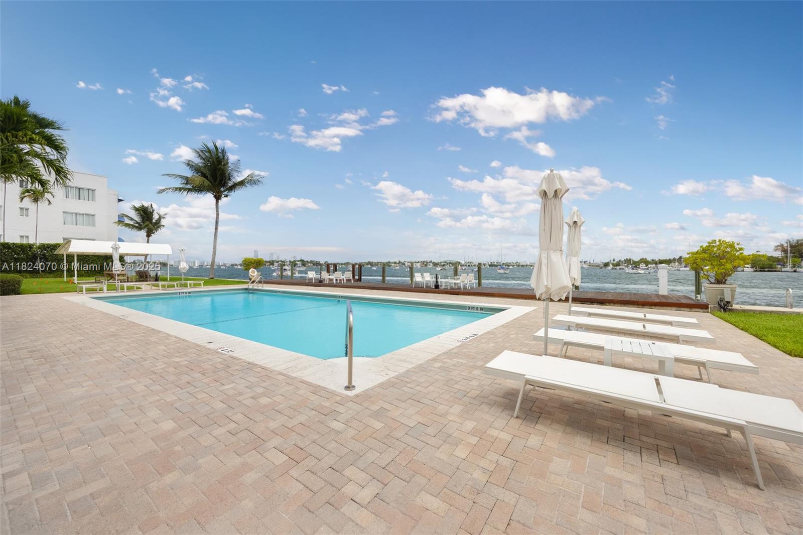 1100 Venetian Way # 1D