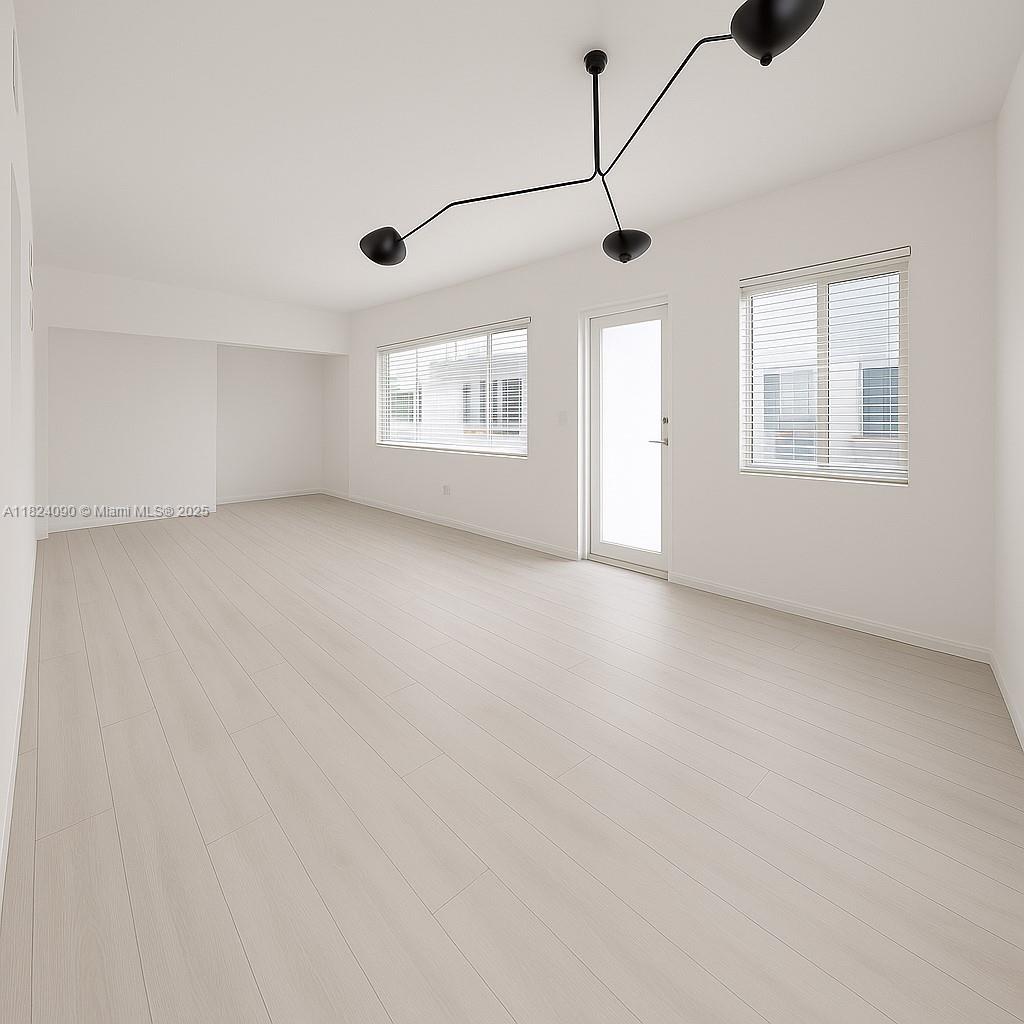 1110 Venetian Way # 2B