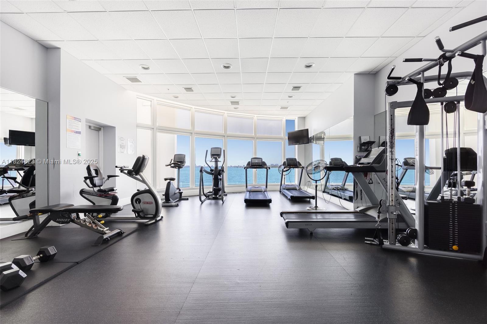 725 NE 22nd St # 10B