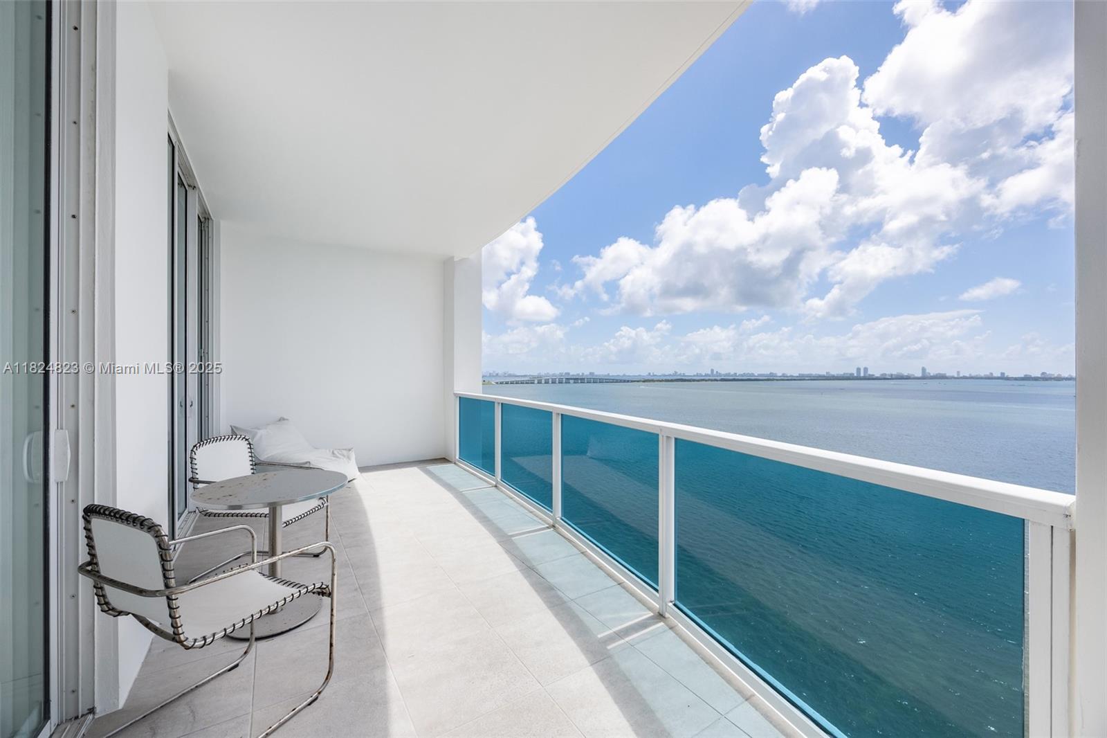 725 NE 22nd St # 10B