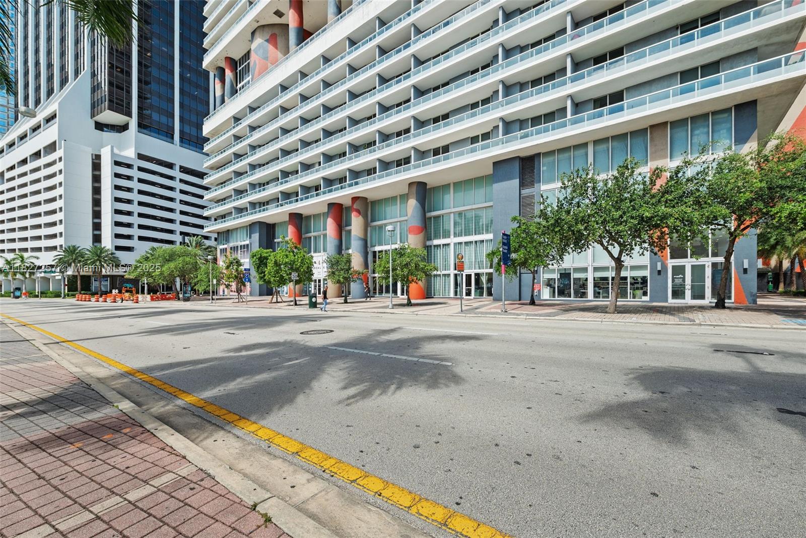 50 Biscayne Blvd # 3605