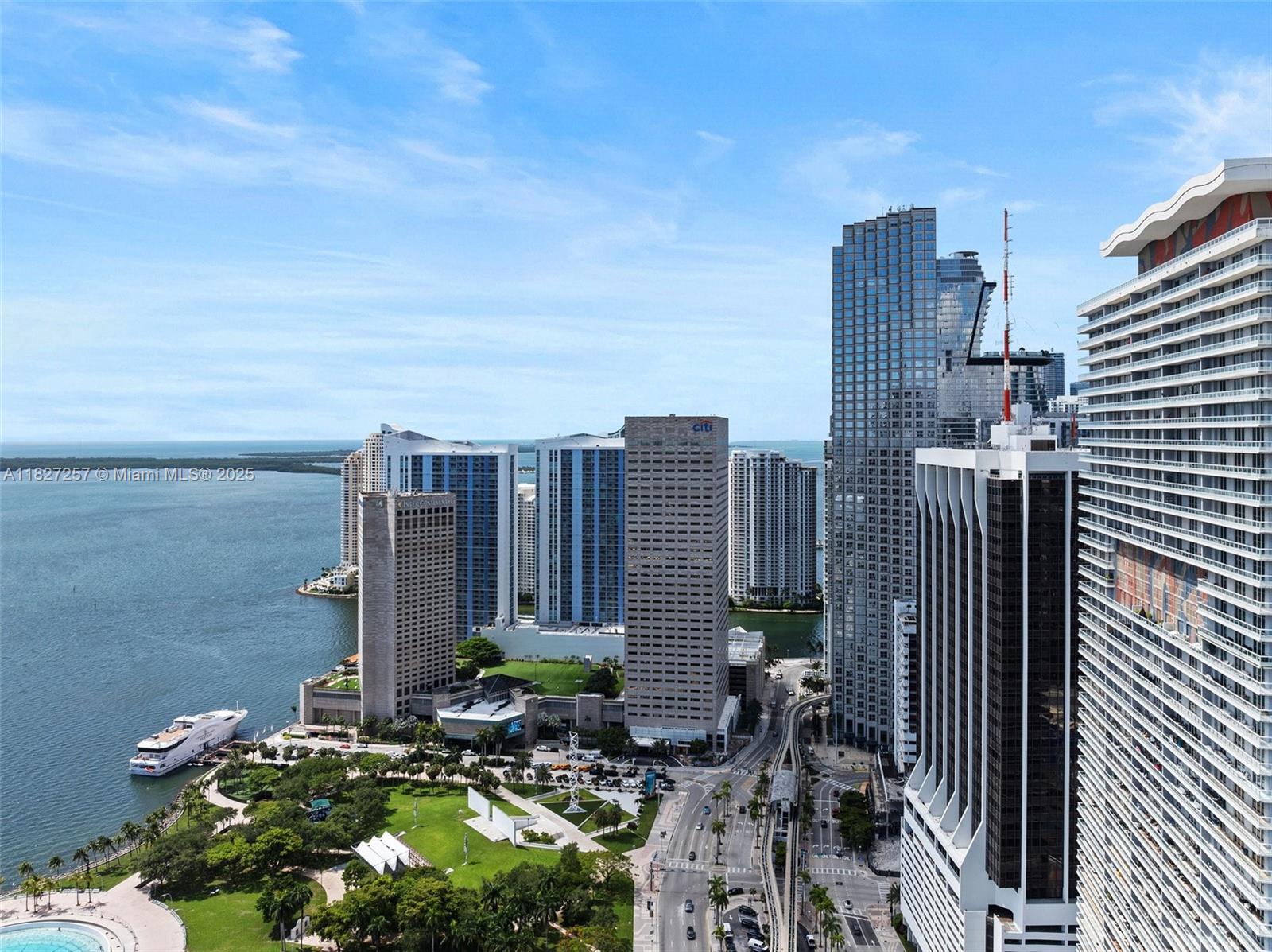 50 Biscayne Blvd # 3605