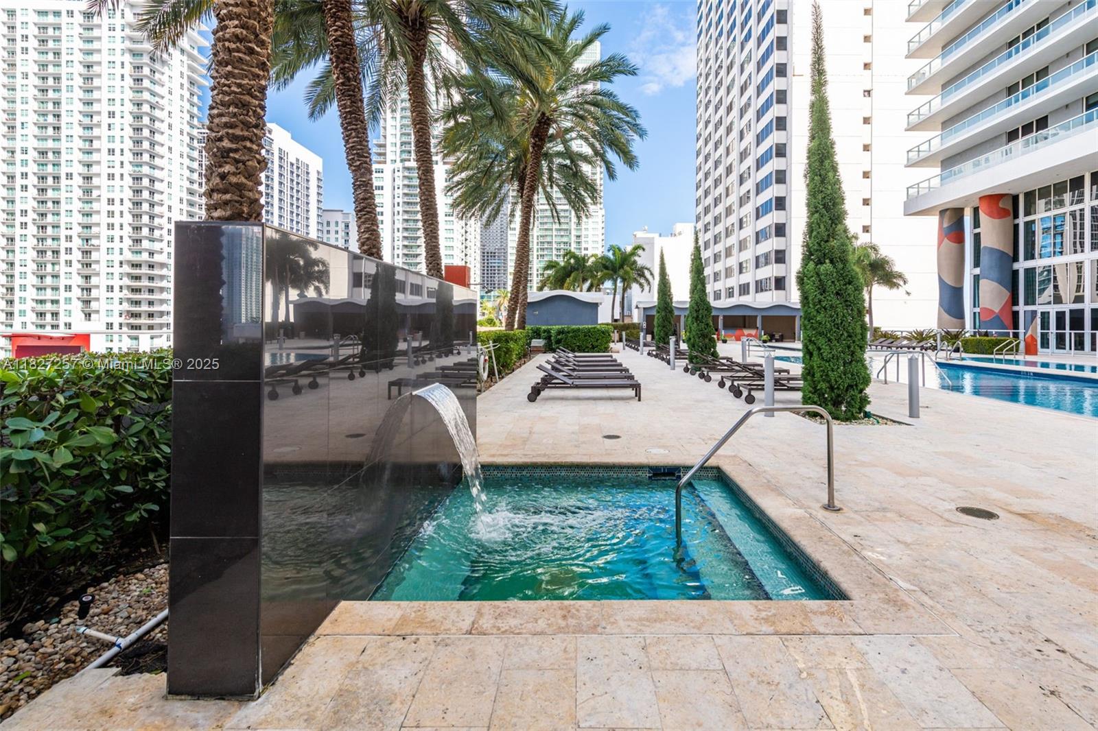 50 Biscayne Blvd # 3605